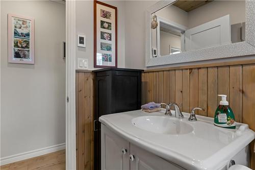 11 Great Lake Lane, Selkirk, ON - Indoor Photo Showing Bathroom