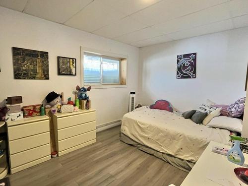 Chambre Ã Â coucher - 6430  - 6432 Boul. Témiscamingue, Rouyn-Noranda, QC - Indoor Photo Showing Bedroom