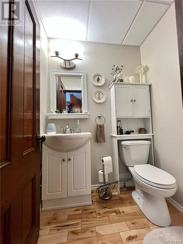 23 Ramsay Street, Campbellton, NB - Indoor Photo Showing Bathroom