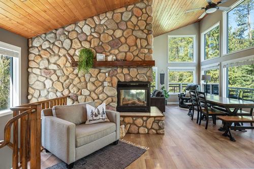 2136 Panorama Drive, Panorama, BC - Indoor Photo Showing Living Room With Fireplace