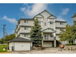 301-15 Somervale View SW Calgary, AB T2Y 4A9