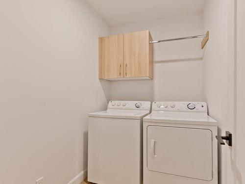 Laundry room - Z-1745 Rue Guy-Durocher, Sherbrooke (Fleurimont), QC - Indoor Photo Showing Laundry Room
