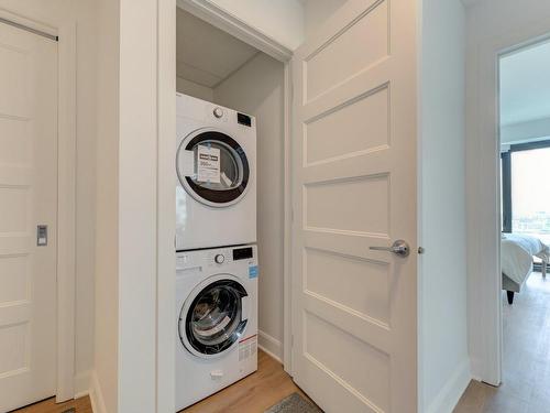 Other - 1100-2330 Rue Tupper, Montréal (Ville-Marie), QC - Indoor Photo Showing Laundry Room