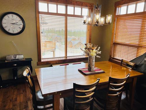 27 - 2598 Mountainview Crescent, Invermere, BC - Indoor Photo Showing Dining Room