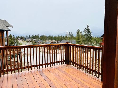 27 - 2598 Mountainview Crescent, Invermere, BC - Outdoor With Exterior