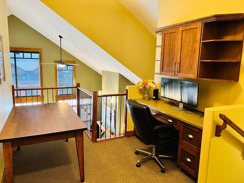 27 - 2598 Mountainview Crescent, Invermere, BC - Indoor Photo Showing Office