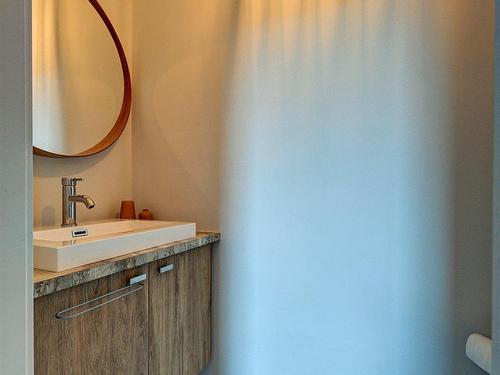 Salle d'eau - 8944 Rue Magloire-Lavallée, Mirabel, QC - Indoor Photo Showing Bathroom
