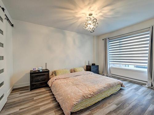 Chambre Ã  coucher principale - 8944 Rue Magloire-Lavallée, Mirabel, QC - Indoor Photo Showing Bedroom