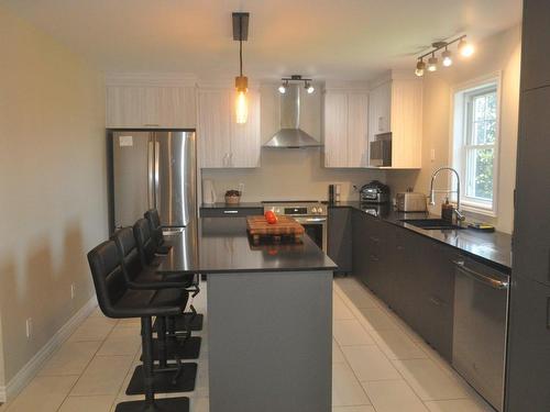 Kitchen - 1410 Rue St-Paul, Farnham, QC - Indoor Photo Showing Kitchen With Upgraded Kitchen