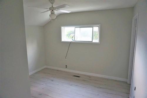 4950 Burns Avenue, Canal Flats, BC - Indoor Photo Showing Other Room