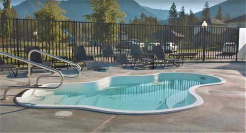 415 O2 - 400 Bighorn Boulevard, Radium Hot Springs, BC - Outdoor With In Ground Pool