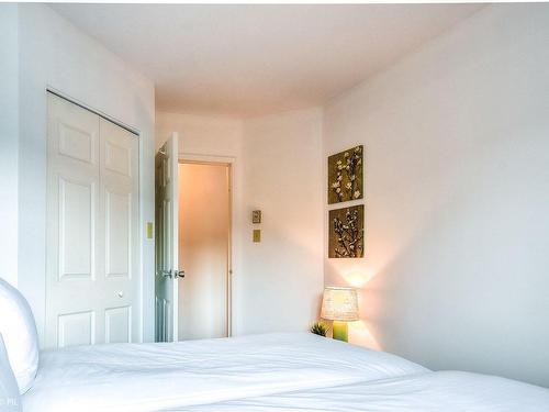 Bedroom - 484-211 Ch. De Lac-Tremblant-Nord, Mont-Tremblant, QC - Indoor Photo Showing Bedroom