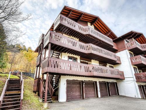 Exterior - 484-211 Ch. De Lac-Tremblant-Nord, Mont-Tremblant, QC - Outdoor With Balcony