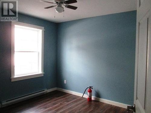 7 Thistle Street, Sunnyside, T. Bay, NL - Indoor Photo Showing Other Room