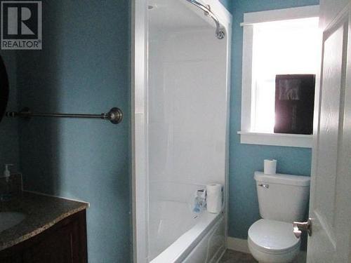 7 Thistle Street, Sunnyside, T. Bay, NL - Indoor Photo Showing Bathroom