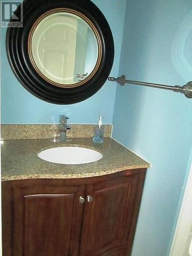 7 Thistle Street, Sunnyside, T. Bay, NL - Indoor Photo Showing Bathroom