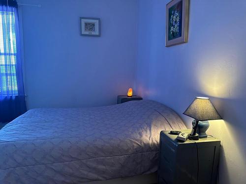 Chambre Ã Â coucher - 451  - 455 Ch. Bradley, Saint-Armand, QC - Indoor Photo Showing Bedroom