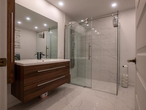 Bathroom - 7 Rue Du Rond-Point, Chapais, QC - Indoor Photo Showing Bathroom