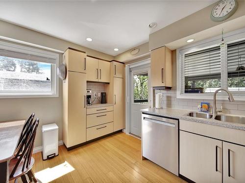 2748 Scafe Rd, Langford, BC - Indoor Photo Showing Kitchen With Double Sink