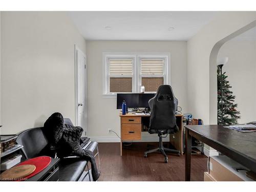 61 Wistow Street, London, ON - Indoor Photo Showing Other Room