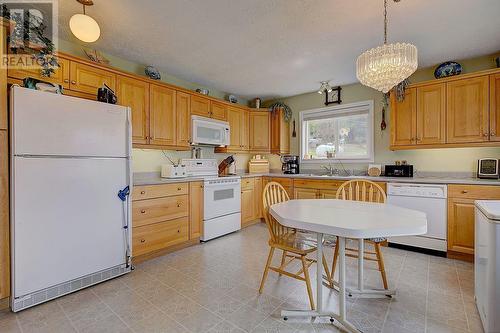 4667 Tiannia Road, Horsefly, BC - Indoor Photo Showing Kitchen