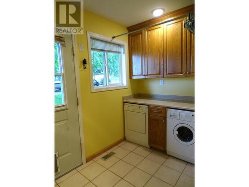 1837 Archibald Road Unit# 115, Blind Bay, BC - Indoor Photo Showing Laundry Room