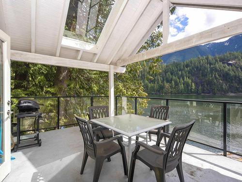 824 Indian Arm, North Vancouver, BC 