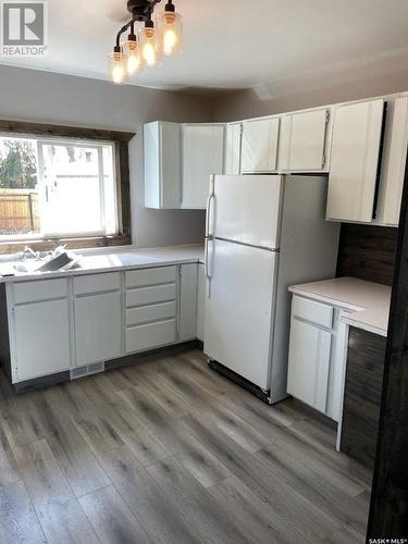 809 Peters Avenue, Oxbow, SK - Indoor Photo Showing Kitchen