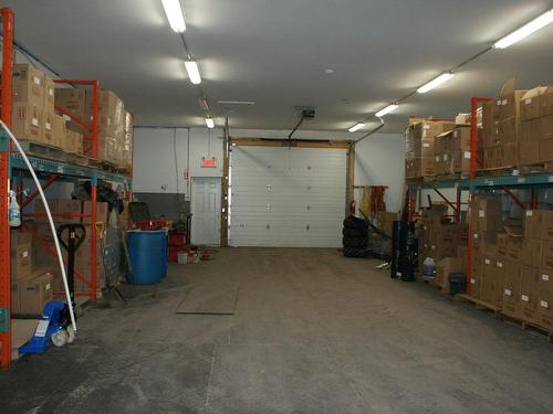 Warehouse - 19 Route Du Village, Saint-Janvier-De-Joly, QC - Indoor Photo Showing Garage