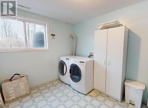 9885 73 Avenue, Fort St. John, BC - Indoor Photo Showing Laundry Room