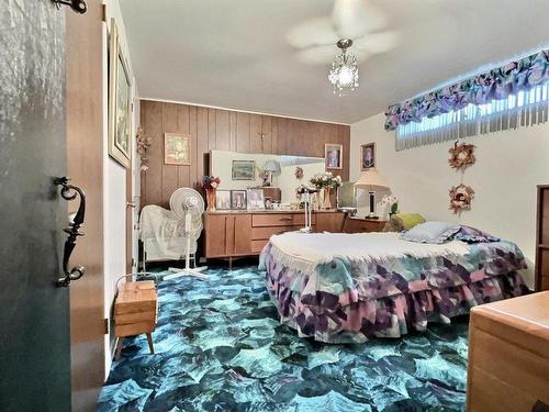 Chambre Ã Â coucher - 1122 Boul. Ouellet, Thetford Mines, QC - Indoor Photo Showing Bedroom