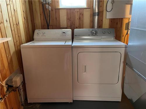 604 River Park Drive, Swan River, MB - Indoor Photo Showing Laundry Room