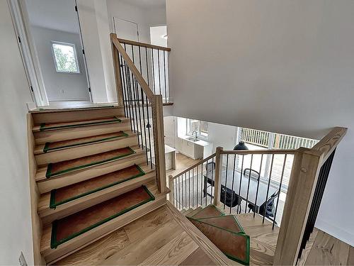 Escalier - 17 Rue Victor, Saint-Hippolyte, QC - Indoor Photo Showing Other Room