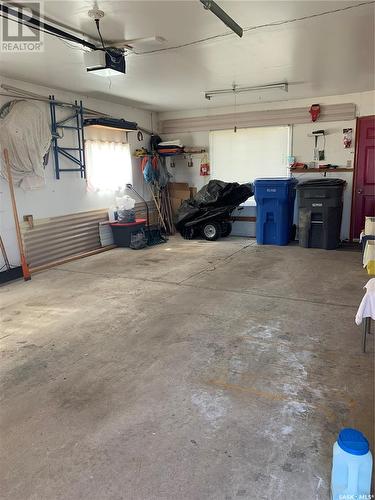 305 Railway Avenue, Midale, SK - Indoor Photo Showing Garage