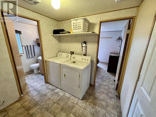 6677 Little Green Lake Road, Lone Butte, BC - Indoor Photo Showing Laundry Room