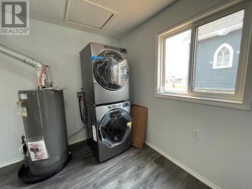 5002 48 Avenue, Pouce Coupe, BC - Indoor Photo Showing Laundry Room