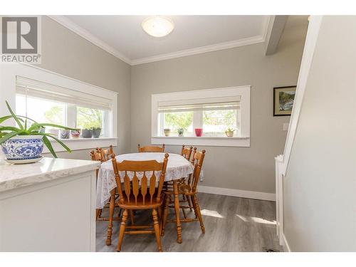 710 10 Street Sw, Salmon Arm, BC - Indoor Photo Showing Dining Room