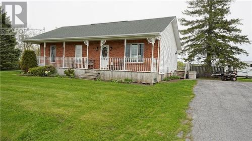 19100 Kenyon Conc Rd 7 Road, Alexandria, ON - Outdoor With Deck Patio Veranda