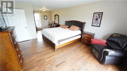 19100 Kenyon Conc Rd 7 Road, Alexandria, ON - Indoor Photo Showing Bedroom