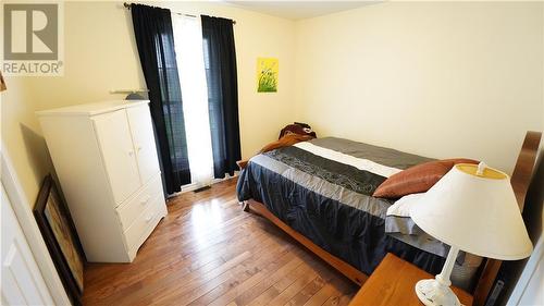 19100 Kenyon Conc Rd 7 Road, Alexandria, ON - Indoor Photo Showing Bedroom