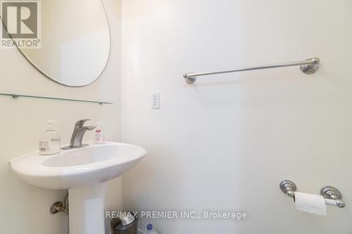 193 Roxbury Street, Markham (Rouge River Estates), ON - Indoor Photo Showing Bathroom