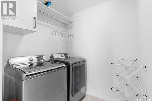 11 Willow View Court, Blackstrap Shields, SK - Indoor Photo Showing Laundry Room