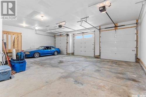 11 Willow View Court, Blackstrap Shields, SK - Indoor Photo Showing Garage