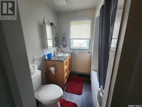 204 Forget Street, Stoughton, SK - Indoor Photo Showing Bathroom