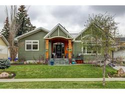 176 Constable Road NW Calgary, AB T2L 0S7