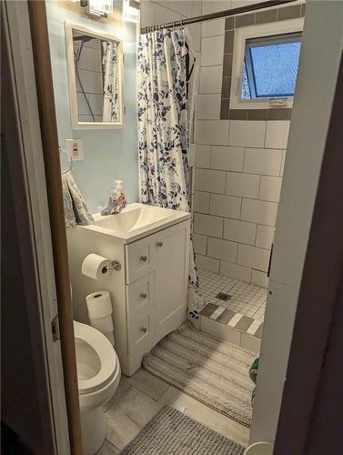 79 Elm Avenue E, Souris, MB - Indoor Photo Showing Bathroom