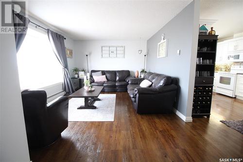1132 Gordon Street, Moosomin, SK - Indoor Photo Showing Living Room