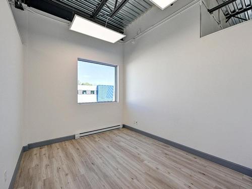 Office - 200-49 Rue Émilien-Marcoux, Blainville, QC - Indoor Photo Showing Other Room