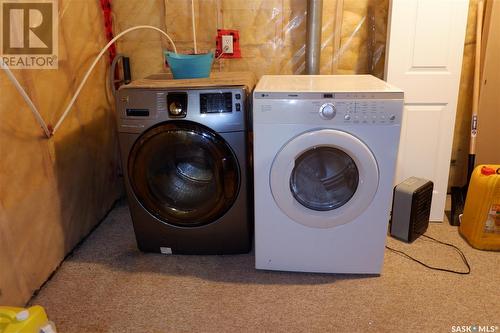 216 Dominion Road, Assiniboia, SK - Indoor Photo Showing Laundry Room
