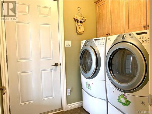 37 Cloutier, Saint-Jacques, NB - Indoor Photo Showing Laundry Room